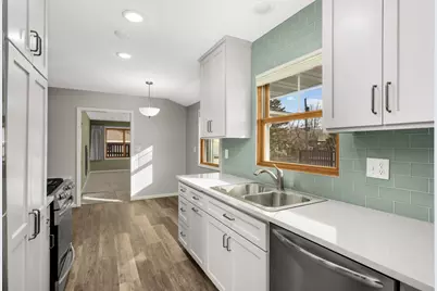 11109 Thomas Avenue S, Bloomington, MN 55431 - Photo 14