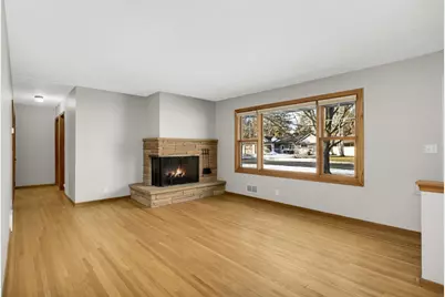 11109 Thomas Avenue S, Bloomington, MN 55431 - Photo 4