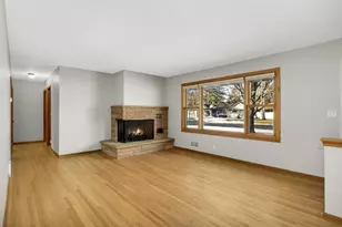 11109 Thomas Ave S, Bloomington, MN 55431 - Photo 4