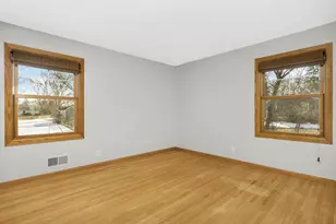 11109 Thomas Ave S, Bloomington, MN 55431 - Photo 18