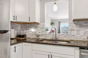 2063 N Park Dr, Saint Paul, MN 55119 - Photo 12