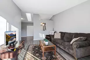 2063 N Park Dr, Saint Paul, MN 55119 - Photo 18