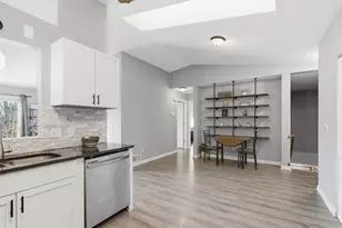 2063 N Park Dr, Saint Paul, MN 55119 - Photo 10