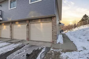 2063 N Park Dr, Saint Paul, MN 55119 - Photo 34