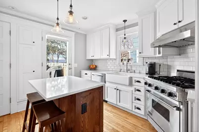 3330 Holmes Avenue S, Minneapolis, MN 55408 - Photo 10