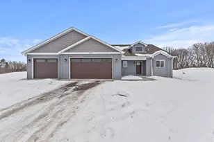 55376 Valley Ln, Pine City, MN 55063 - Photo 1