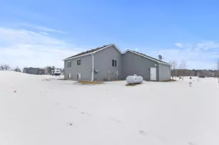 55376 Valley Ln, Pine City, MN 55063 - Photo 4