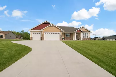 1013 Birch Avenue NE, Montgomery, MN 56069 - Photo 1
