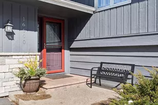 16600 Blenheim Way, Minnetonka, MN 55345 - Photo 2