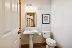 816 Westwood Dr S, Golden Valley, MN 55416 - Photo 32