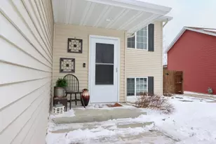 2223 Fairbanks Dr, North Mankato, MN 56003 - Photo 4
