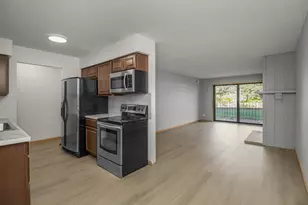 4575 W 80th St Cir, Bloomington, MN 55437 - Photo 10