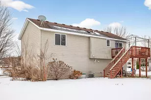 912 Kayla Cir, Belle Plaine, MN 56011 - Photo 24