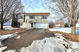 912 Kayla Cir, Belle Plaine, MN 56011 - Photo 12