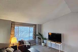 912 Kayla Cir, Belle Plaine, MN 56011 - Photo 2