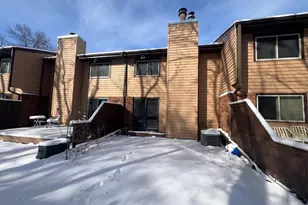 4801 Spring Cir, Minnetonka, MN 55345 - Photo 2