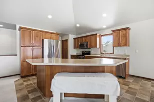 3648 Pierce St S, Fargo, ND 58104 - Photo 8