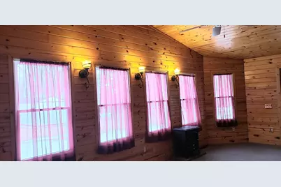 801 3rd Street SW, Wells, MN 56097 - Photo 10