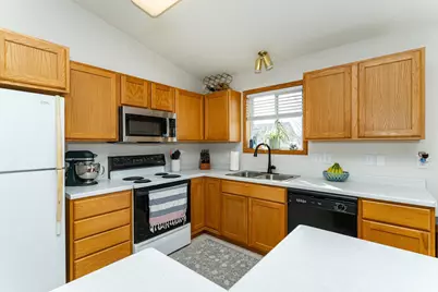 4862 Savannah Drive NW, Rochester, MN 55901 - Photo 8