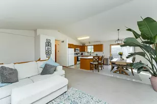 4862 Savannah Dr NW, Rochester, MN 55901 - Photo 4