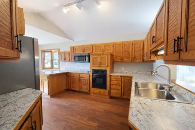 12000 Summerset Lane, Burnsville, MN 55337 - Photo 4