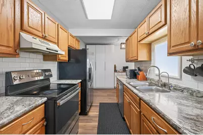 123 McKnight Road N #J, Saint Paul, MN 55119 - Photo 12