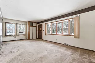 2009 Brookview Dr, Brooklyn Center, MN 55430 - Photo 4