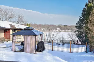 459 Woodruff Ave, Roseville, MN 55113 - Photo 4