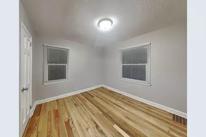 2942 Zenith Avenue N, Robbinsdale, MN 55422 - Photo 6