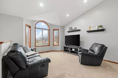 8581 Eisele Avenue NE, Monticello, MN 55362 - Photo 2