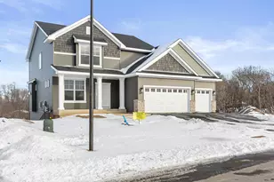 2009 Lusitano St, Shakopee, MN 55379 - Photo 2