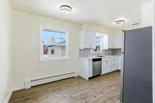 1651 Darlene St, Saint Paul, MN 55119 - Photo 8