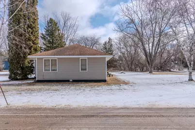 1307 1st Avenue SW, Little Falls, MN 56345 - Photo 4