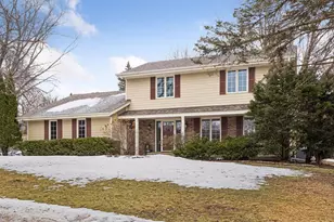 622 Maple Park Dr, Mendota Heights, MN 55118 - Photo 2