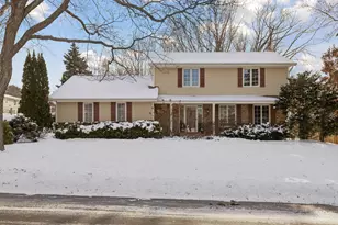 622 Maple Park Dr, Mendota Heights, MN 55118 - Photo 1