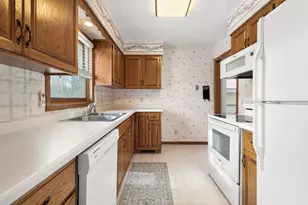 1025 3rd Ave NE, Little Falls, MN 56345 - Photo 4