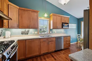 8973 Deer Run Dr, Victoria, MN 55386 - Photo 4