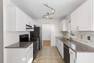 1589 Euclid St, Saint Paul, MN 55106 - Photo 8