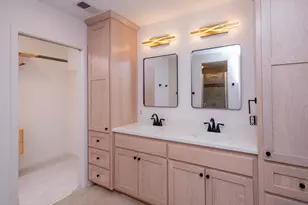 2498 Pond Cir E, Mendota Heights, MN 55120 - Photo 32