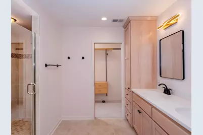 2498 Pond Circle E, Mendota Heights, MN 55120 - Photo 30