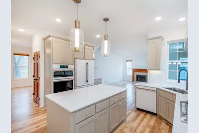 2498 Pond Circle E, Mendota Heights, MN 55120 - Photo 14