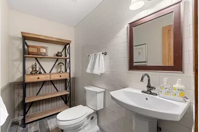 9506 Riverview Avenue, Bloomington, MN 55425 - Photo 24