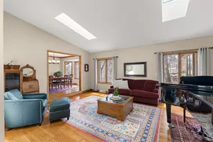 9506 Riverview Ave, Bloomington, MN 55425 - Photo 8