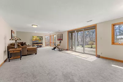 9506 Riverview Avenue, Bloomington, MN 55425 - Photo 38