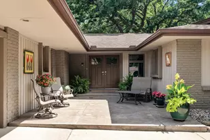 9506 Riverview Ave, Bloomington, MN 55425 - Photo 4