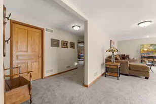 9506 Riverview Ave, Bloomington, MN 55425 - Photo 40