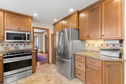 9506 Riverview Avenue, Bloomington, MN 55425 - Photo 12