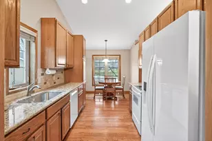 13760 Fenwick Cir, Eden Prairie, MN 55346 - Photo 12