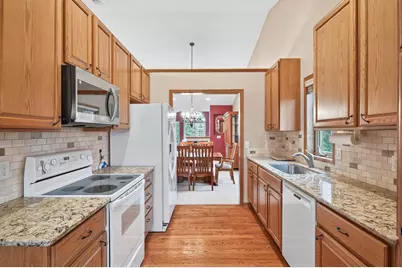 13760 Fenwick Circle, Eden Prairie, MN 55346 - Photo 14