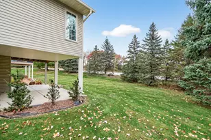 13760 Fenwick Cir, Eden Prairie, MN 55346 - Photo 34